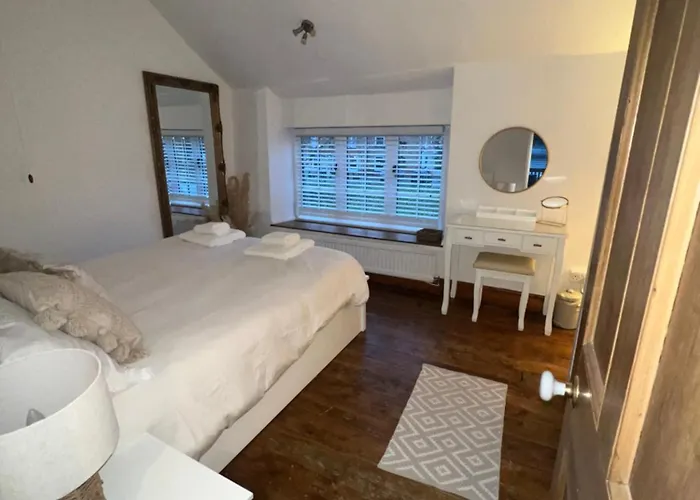 40 High Street * Swainby